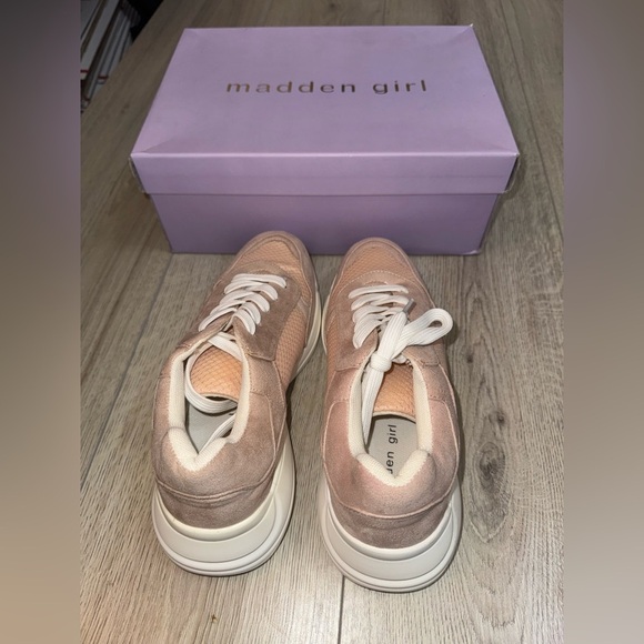 Madden Girl burrel blush Women's Pink Sneakers shoes - Picture 3 of 3